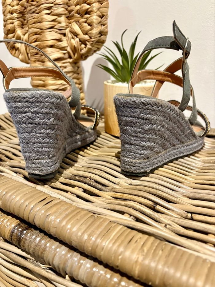 Sandales plate-forme pointure 38 - photo numéro 7