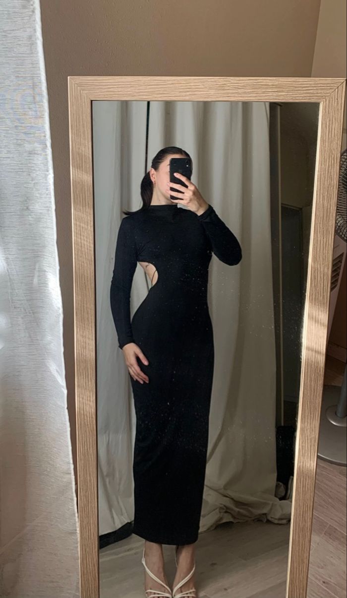 Robe longue dos nu - photo numéro 2