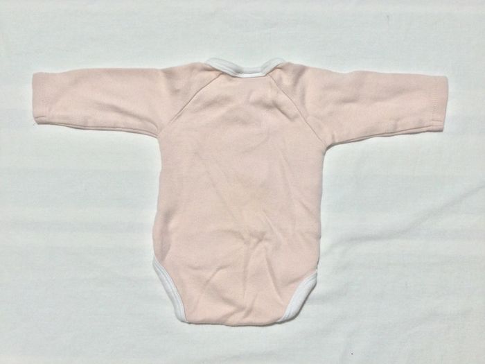Lot de 3 bodies 1 mois comme neufs 1 mois - photo numéro 7