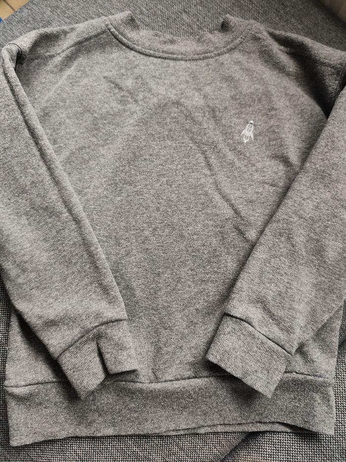 Pull garçon gris