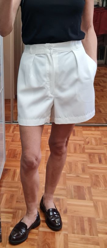 Short court classique blanc