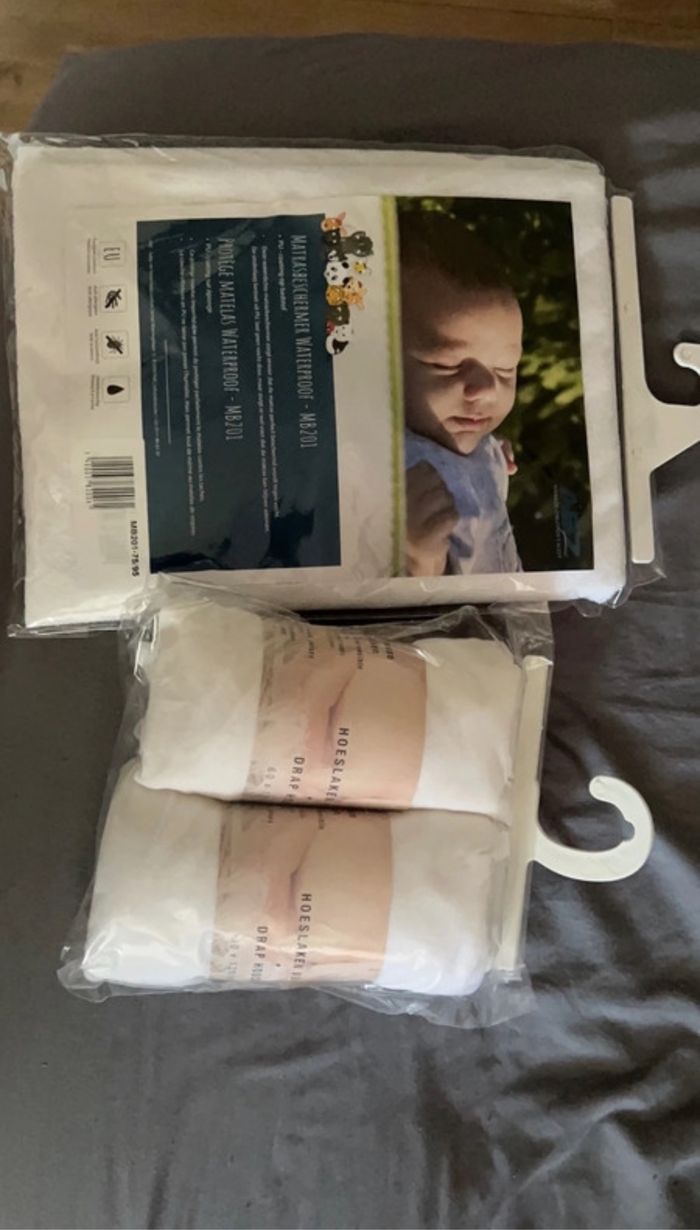 Draps housses et protège matelas