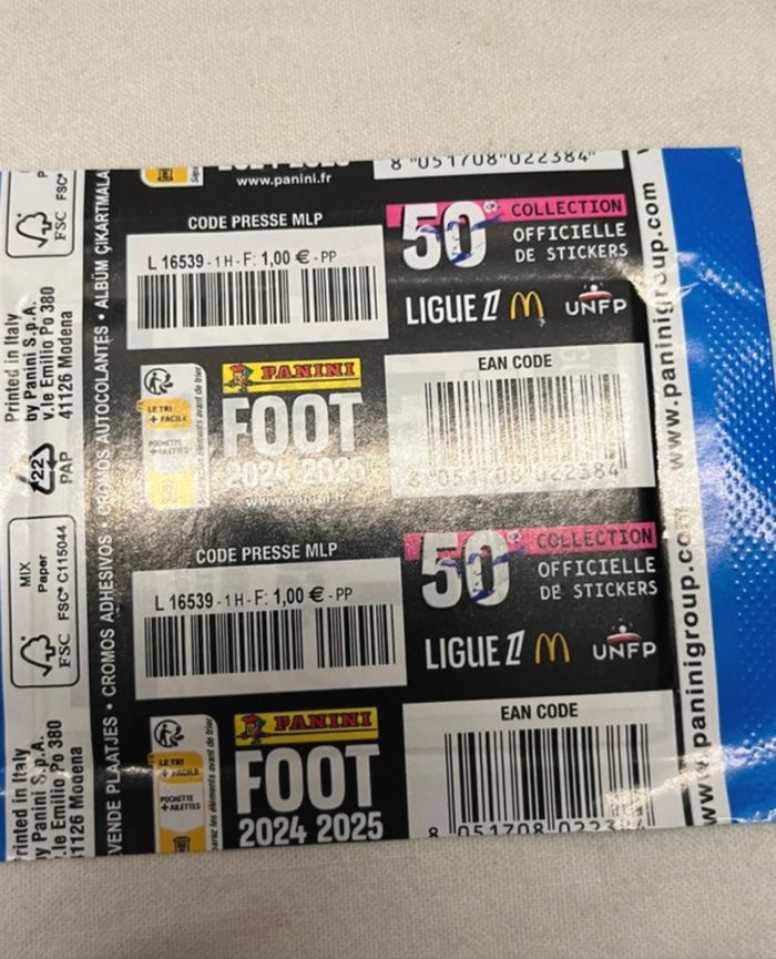 Ensemble Box + 3 sachets Panini stickers Foot 50 collection 2024/2025 - photo numéro 9