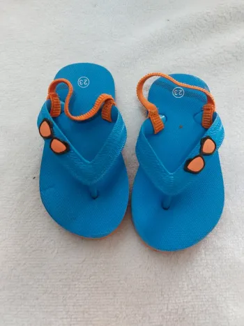 Tongs