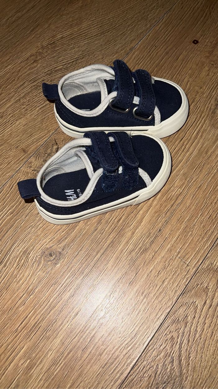 Lot de chaussures bébé - photo numéro 5
