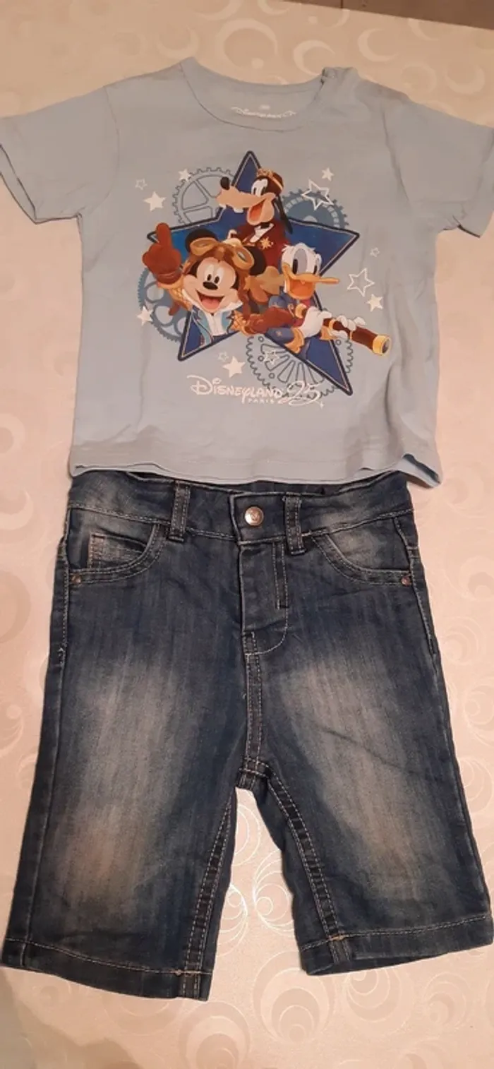 Ensemble short en jean + tee shirt Disney