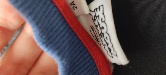 Pull velours 2 ans Mickey Disney - photo numéro 3