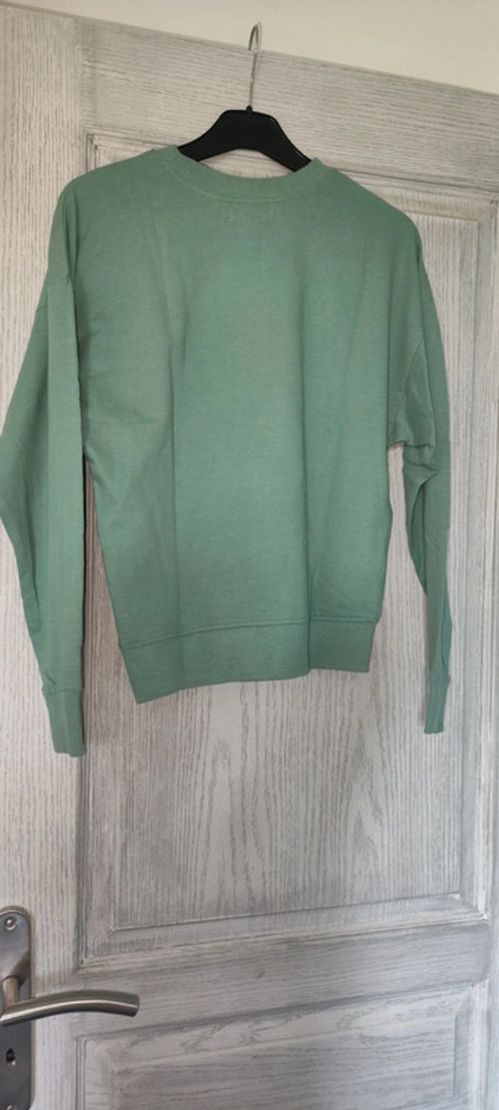 pull vert selfie - photo numéro 3