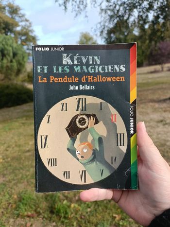 Livre Kevin et les magiciens la pendule d'Halloween