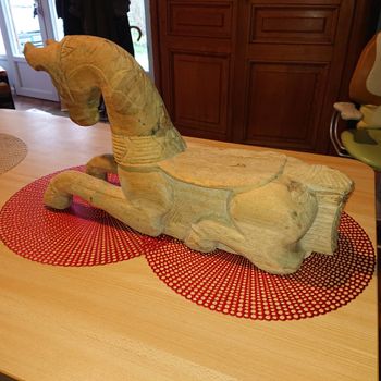 Cheval de bois ancien
