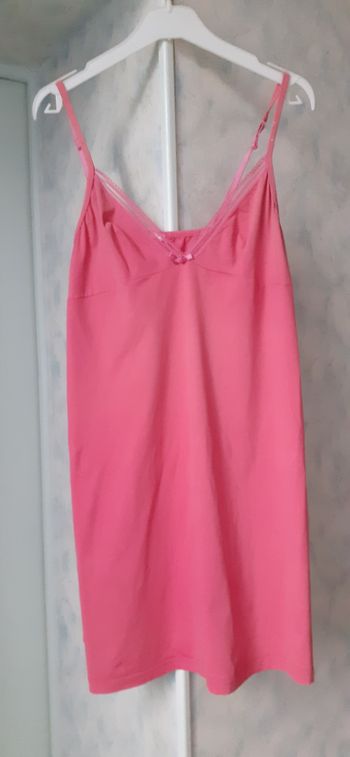 Nuisette taille 44-46