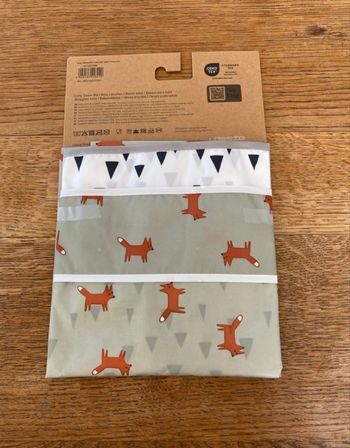 Lot de deux bavoirs manches longues Lassig