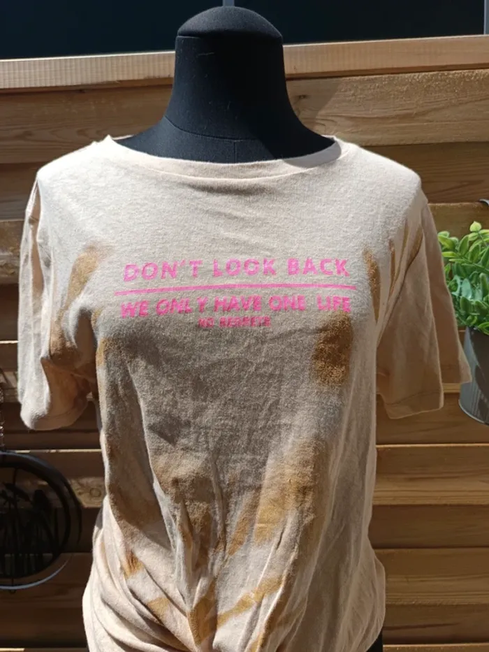 T-shirt taille S - photo numéro 2