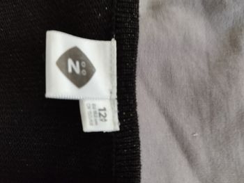 Gilet noir pailleté et gilet parme