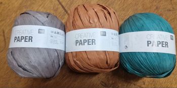 3 pelotes Créative Paper 