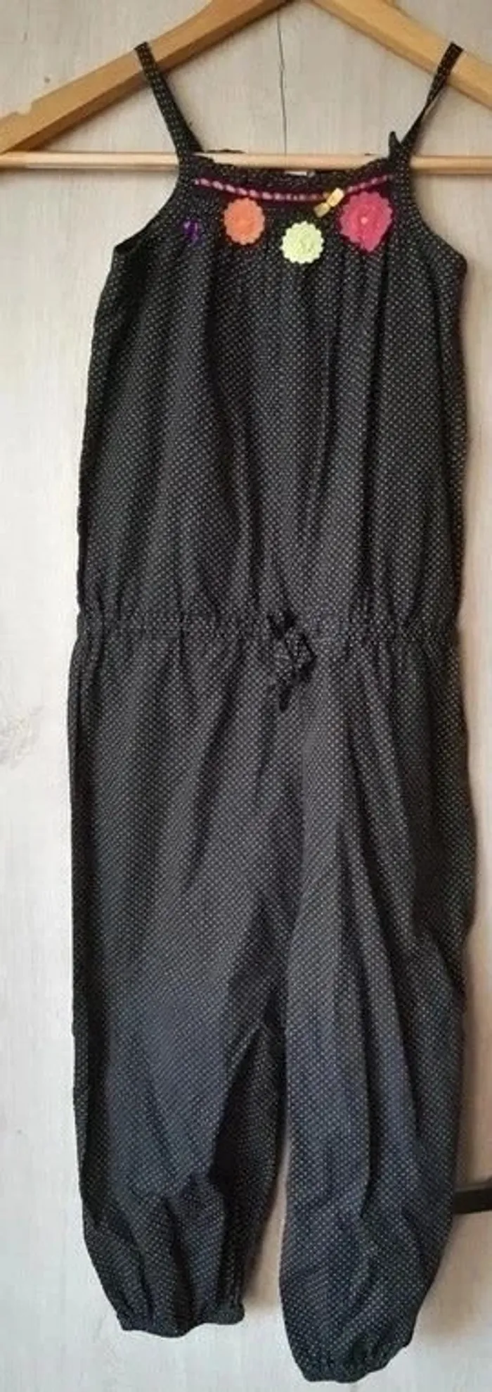 Combinaison pantalon orchestra noire à pois blanc 6 ans neuve jamais portée