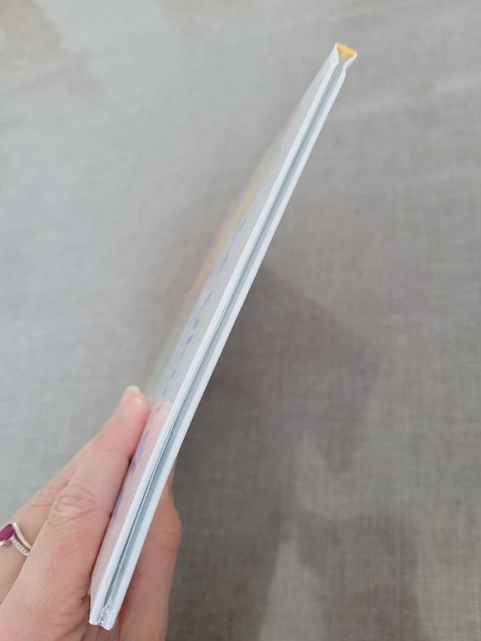 Livre le ukulele qui voulait surfer , neuf - photo numéro 3