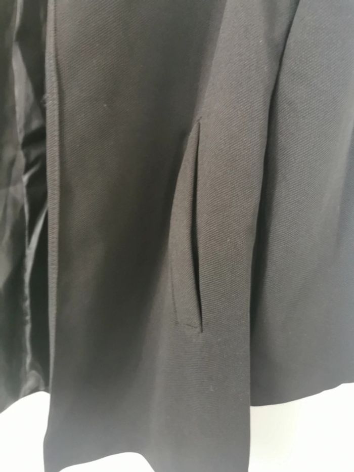 Veste neuve taille 1 - photo numéro 3