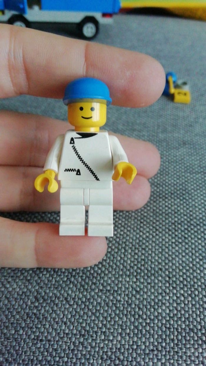 Lego vintage 6661 mobile TV studio - photo numéro 4