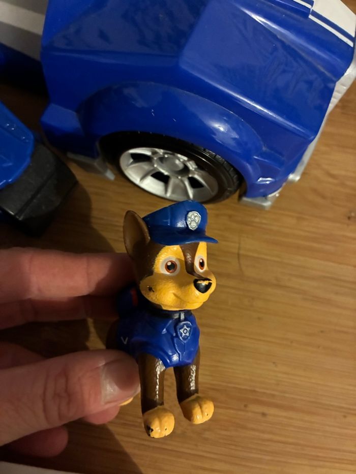 Voiture de Police + Moto Pat Patrouille Avec Transformation, Lance-Projectiles et Figurine Chase - photo numéro 3