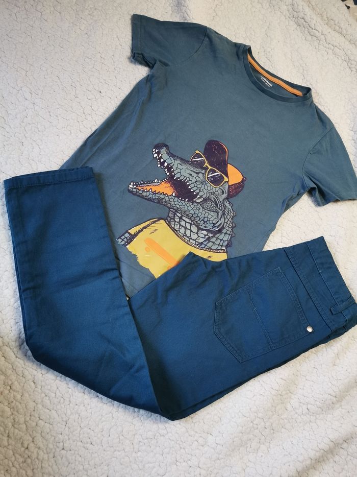 Ensemble tee-shirt et pantalon