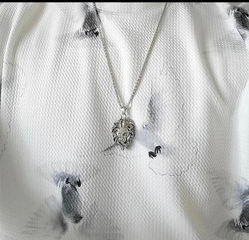 Collier tête de lion argenté – bijou symbole de force et courage – pendentif homme style guerrier