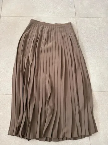 Longue jupe plissée Irié, taille S, très bon état, 34x80cm