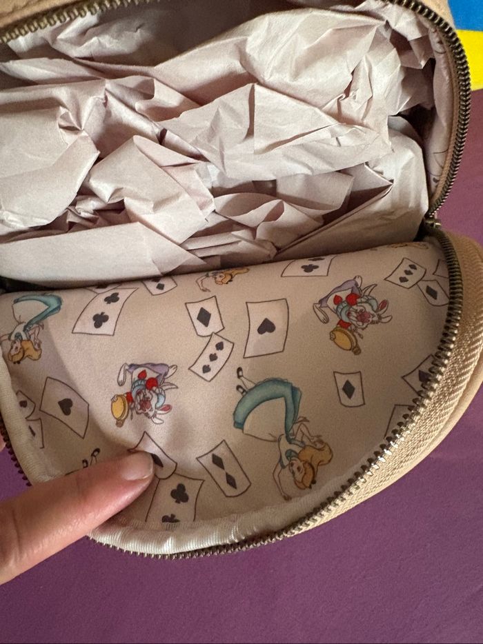 Loungefly Alice au pays des merveilles Disney - photo numéro 2