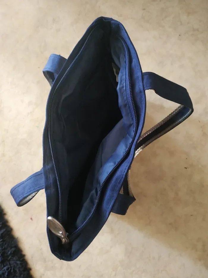 Sac bleu - photo numéro 3