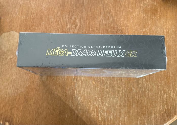 UPC Pokémon Dracaufeu Flammes Fantasmagoriques - photo numéro 5