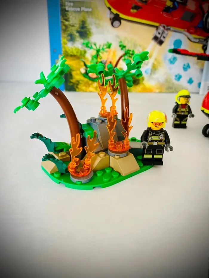LEGO City 60413 - L’Avion de Sauvetage Des Pompiers - Complet avec Boîte et Notice - photo numéro 11