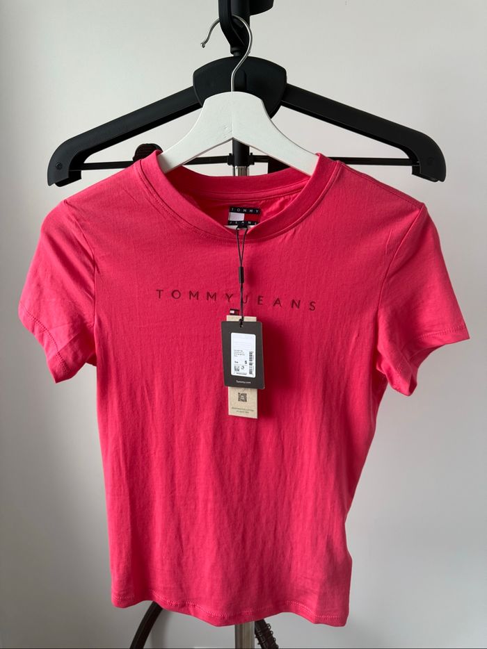 T-shirt Tommy Hilfiger rose S