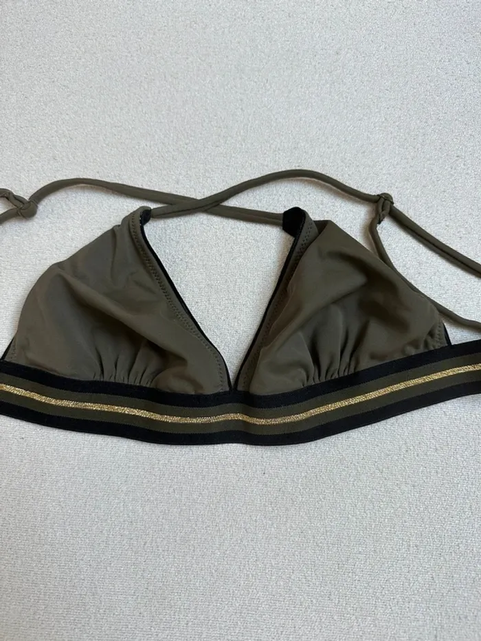 Lot 2 hauts de maillots de bains - photo numéro 4