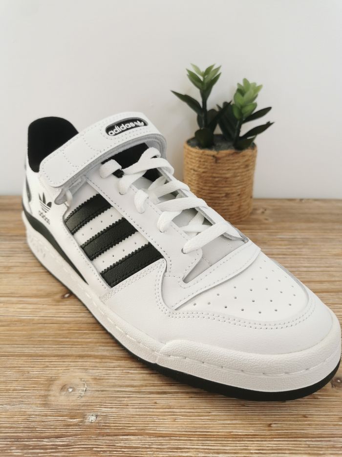 Baskets Sneakers en cuir Forum Low Adidas Pointure 43 ⅓ - photo numéro 7