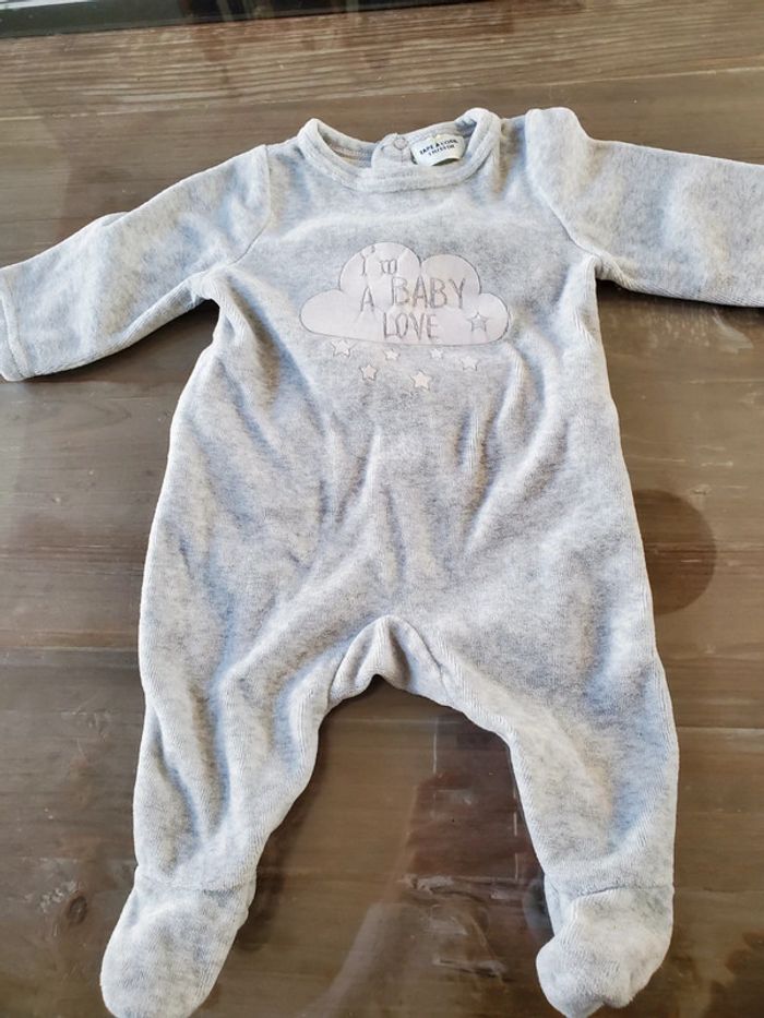 Pyjama 1 mois