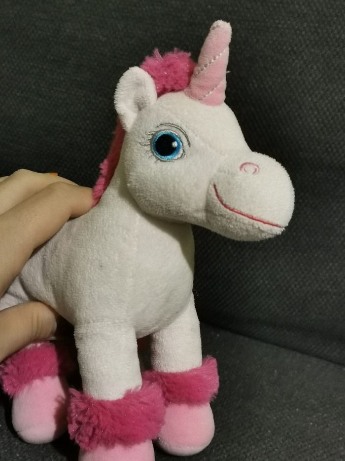 Peluche licorne rose qui fat du bruit - photo numéro 5