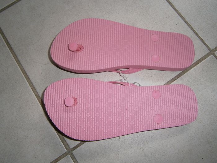 Tongs rose P36 Neuves - photo numéro 4