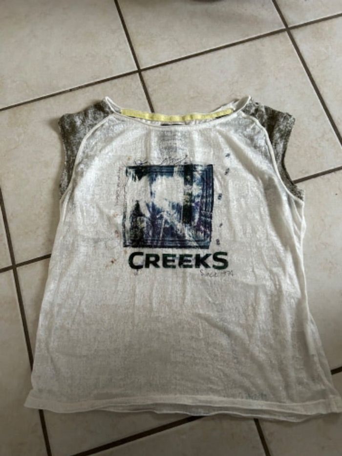 Tee shirt