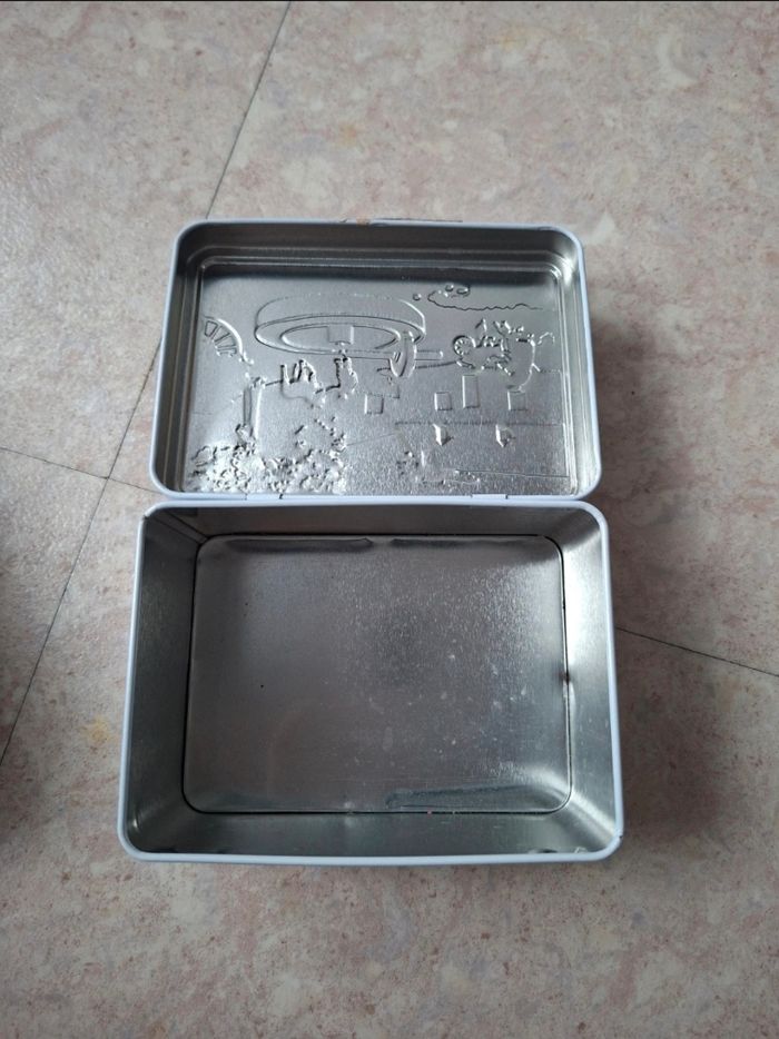 Petite boîte métal - photo numéro 4