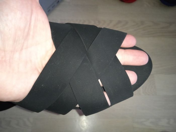 Sandales tressées en nubuck noir P. 40 Neuves - photo numéro 3