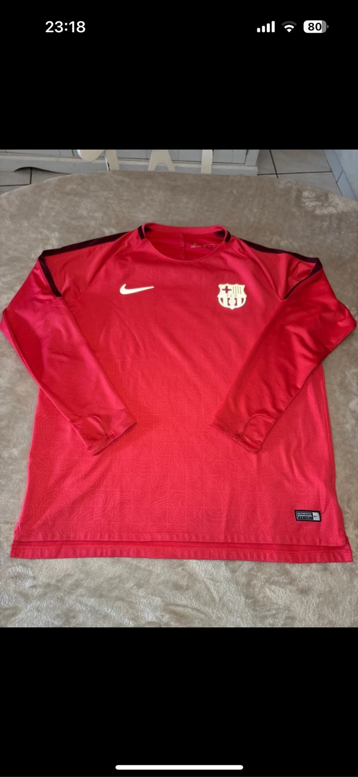 Pull à manches longues FC Barcelone taille XL - photo numéro 2