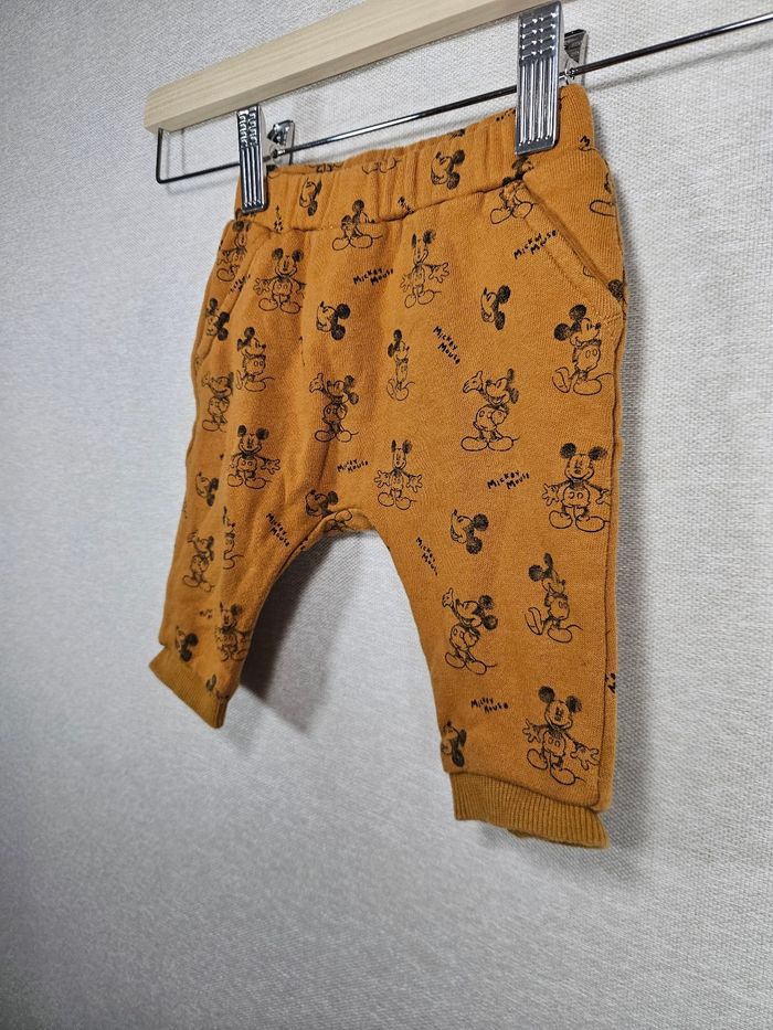 Pantalon disney Mickey 3 mois - photo numéro 3