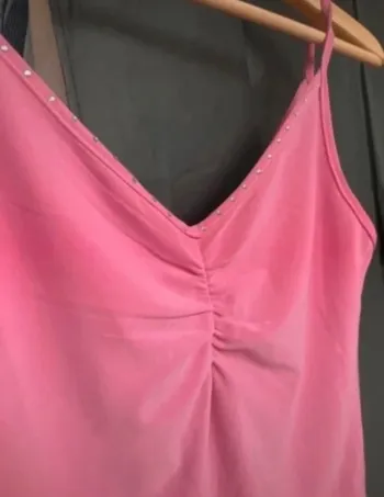 Débardeur rose bretelles strass