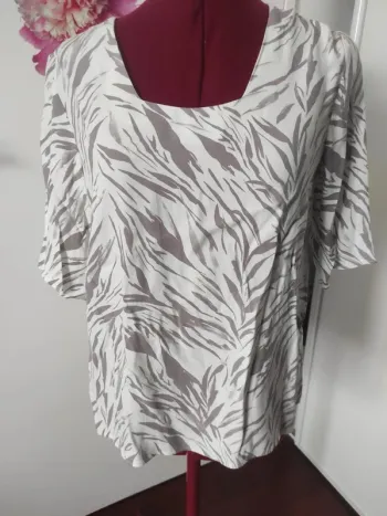 Blouse UJA zébrée Neuve T0