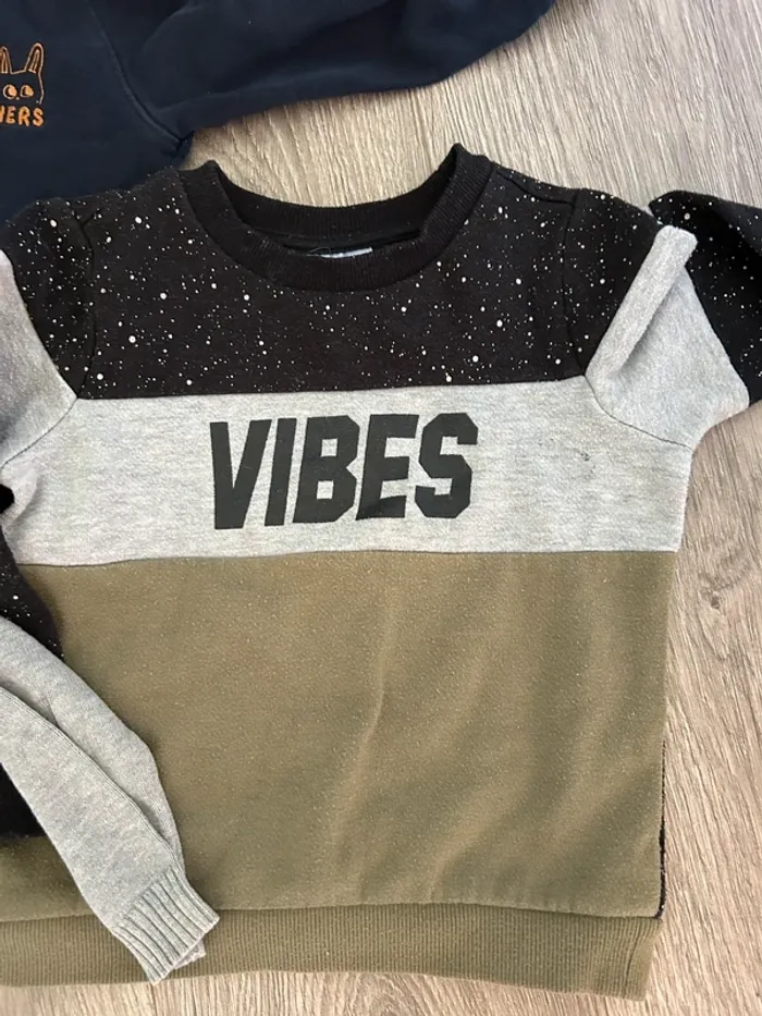 Veste gilet pull 24 mois - photo numéro 2