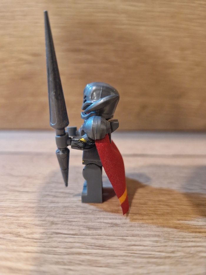 Figurine type lego Ultron Marvel - photo numéro 2