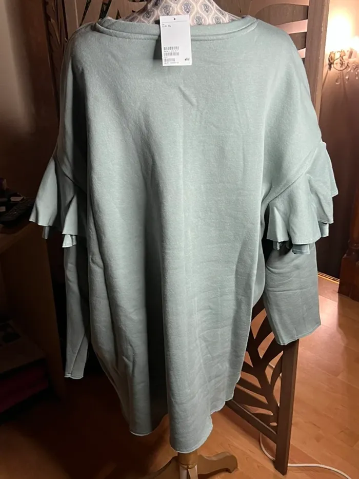 Pull sweat oversize neuf avec étiquette H&M vert manches volantées satin taille XL chaud - photo numéro 4