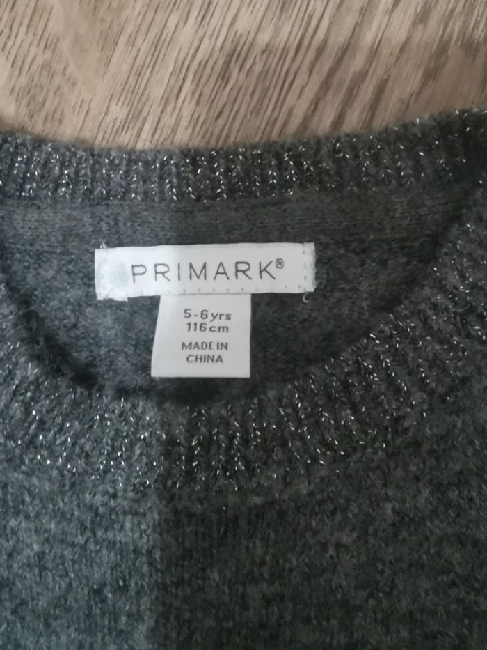 Pull long neuf 5-6 ans - photo numéro 2