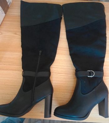 Bottes noires neuves 40 / 9