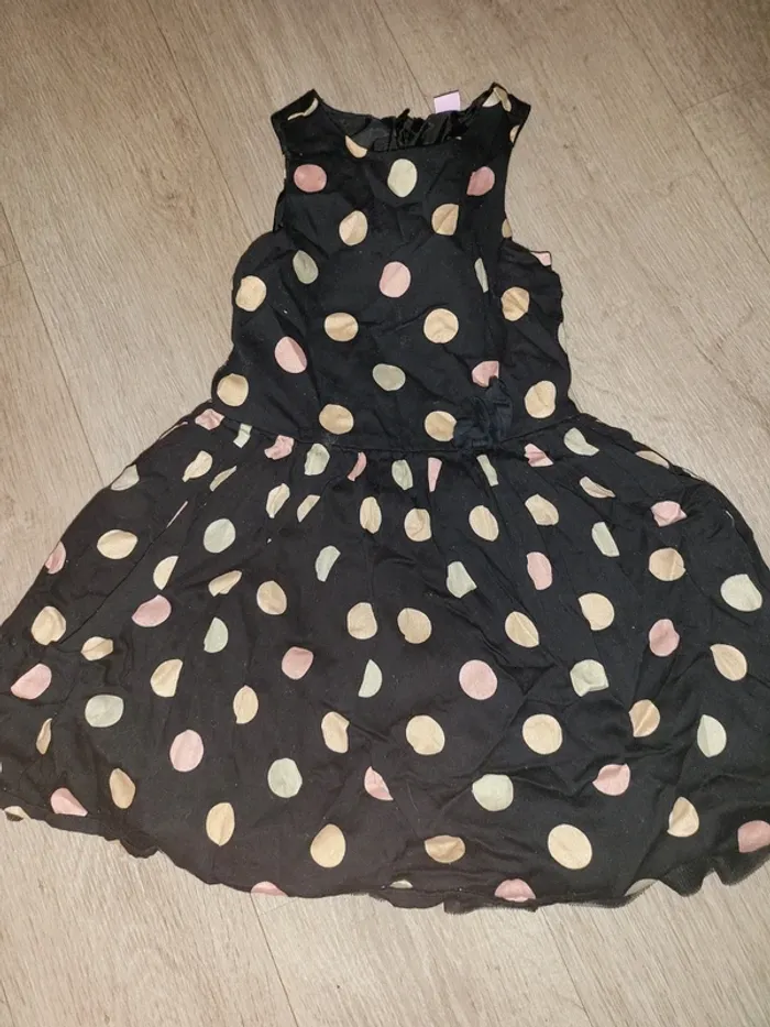 Robe taille 6/7 ans